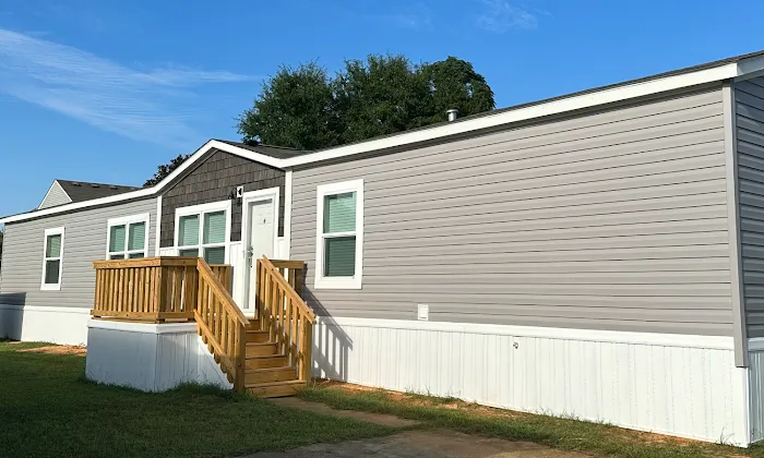 Country Lane Mobile Home Community Picture 2