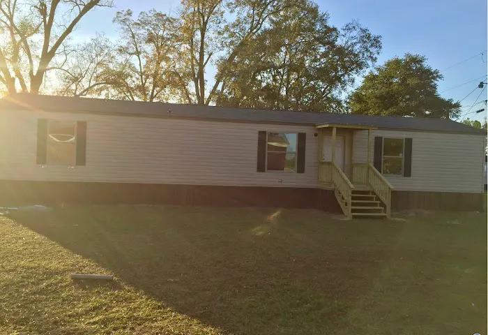 Hazlehurst Mobile Estates Picture 3