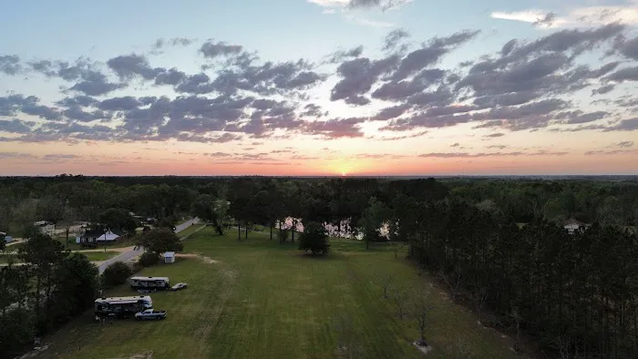Pecans and Pines RV Park Picture 1