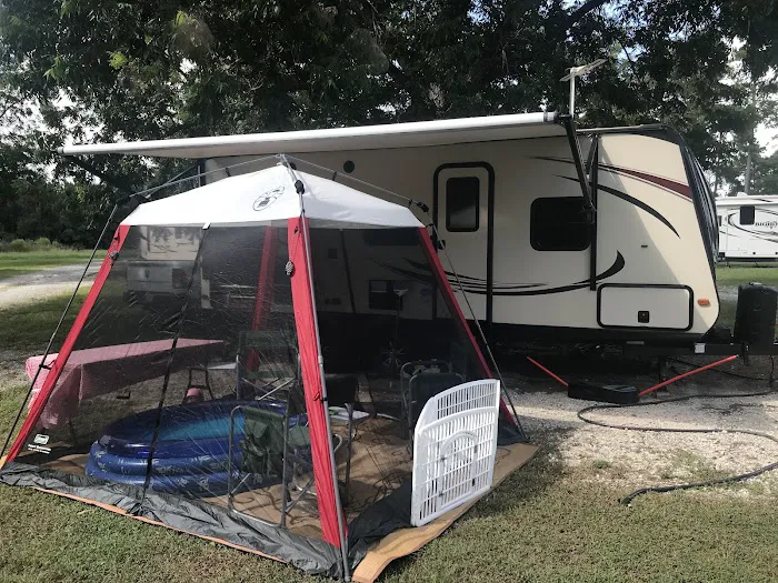 Cecil Bay RV Park Picture 8