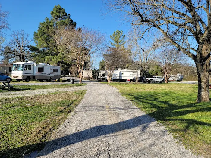 Natchez Trace RV Park Picture 1