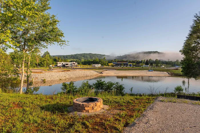 Rockwood Marina & RV Resort Picture 9