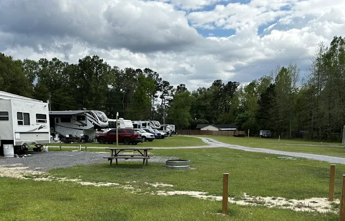 Tiny Town RV Campground Picture 3