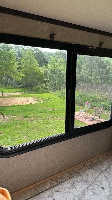 Sweet Home Alabama RV Park Picture 3