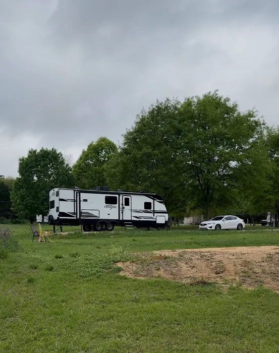 Sweet Home Alabama RV Park Picture 2