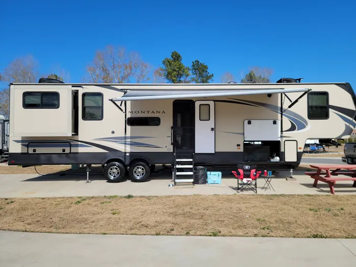 Dothan RV Park Picture 3