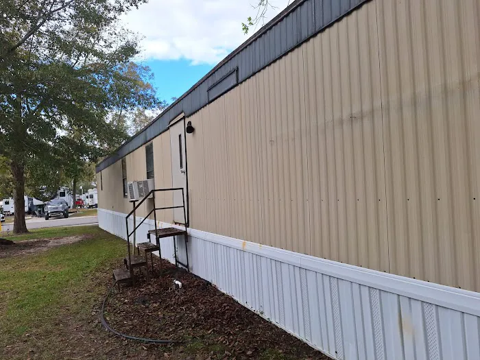 Dothan RV Park Picture 9