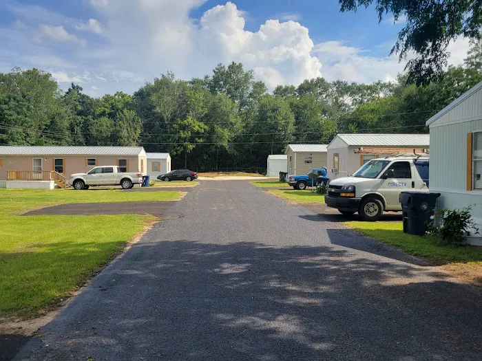 Taylor Mobile Home Park Picture 1