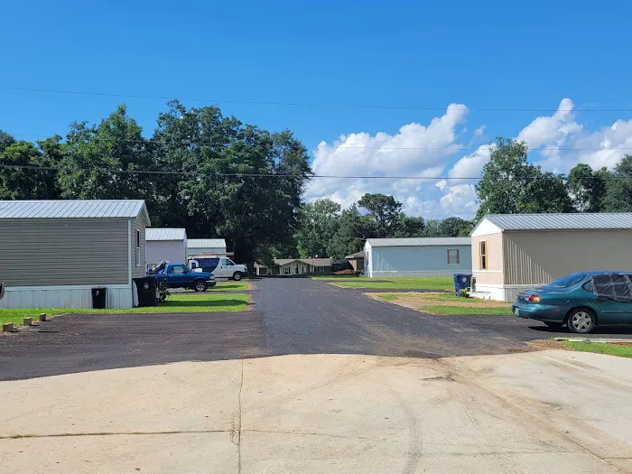 Taylor Mobile Home Park Picture 2