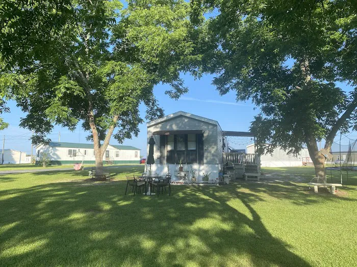 Crows Estates Mobile Home Community Picture 2