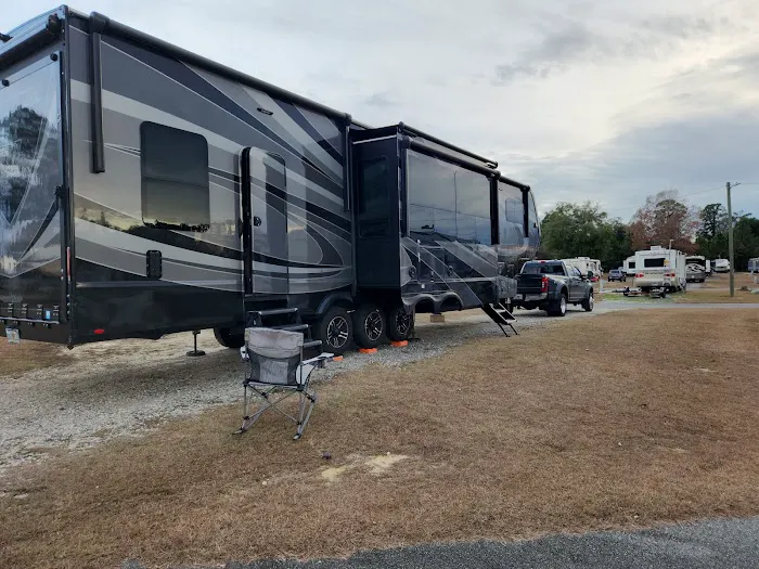 Valdosta Oaks Rv Park Picture 1