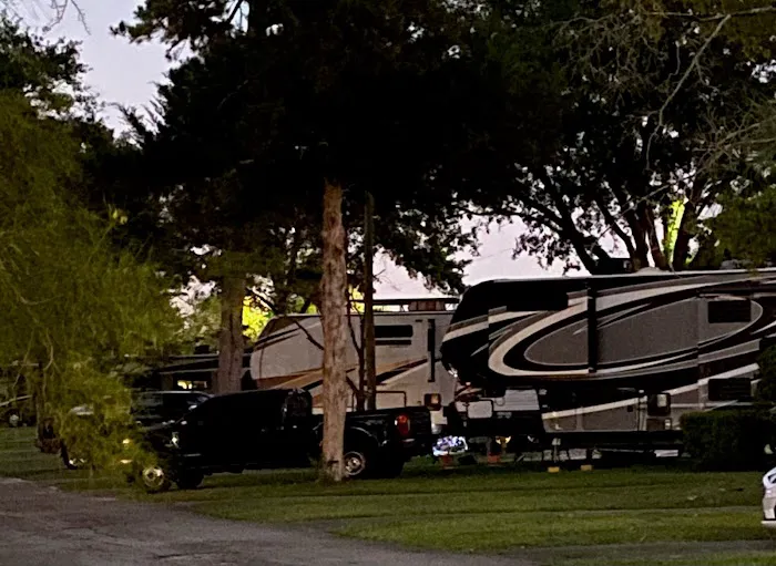 River RV Park Picture 7