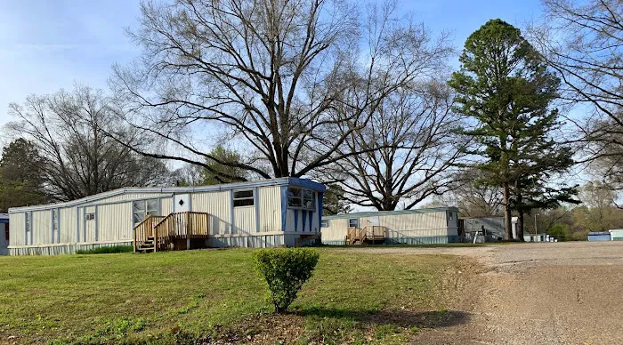 Bolivar Oaks Mobile Home Park Picture 8