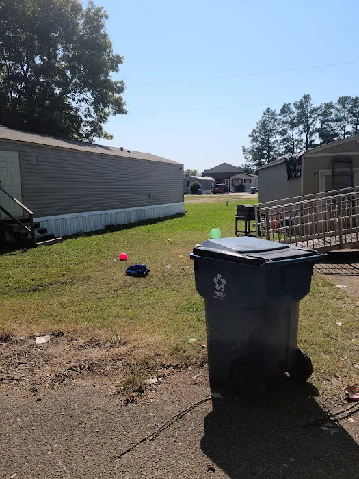 Smithville Mobile Home Park Picture 8