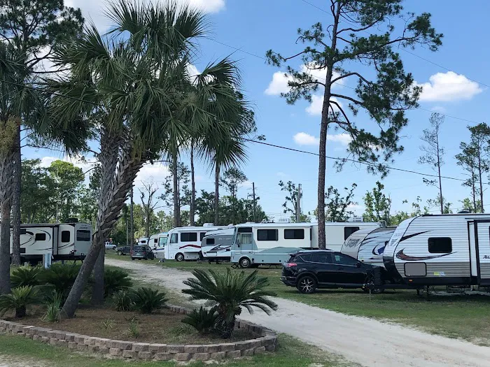 Florida Caverns RV Resort at Merritt's Mill Pond Picture 8