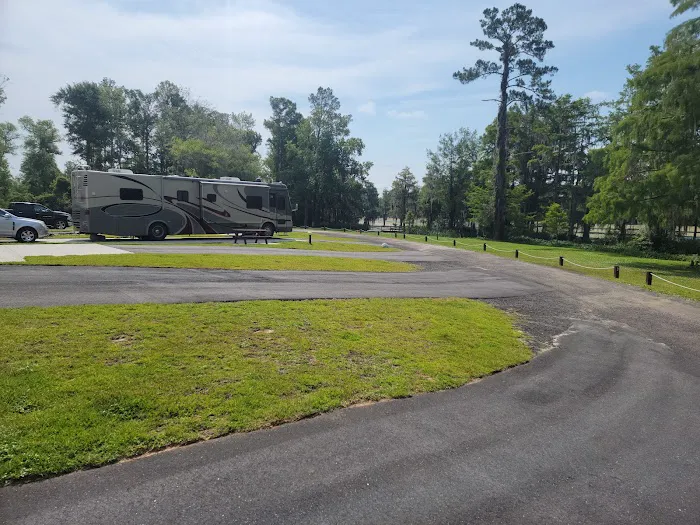 Florida Caverns RV Resort at Merritt's Mill Pond Picture 10