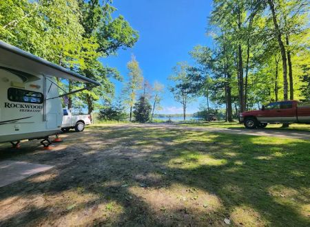 Warblers Cove Campground & RV Resorts