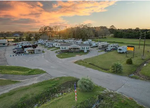 Mr D's RV Park Picture 8