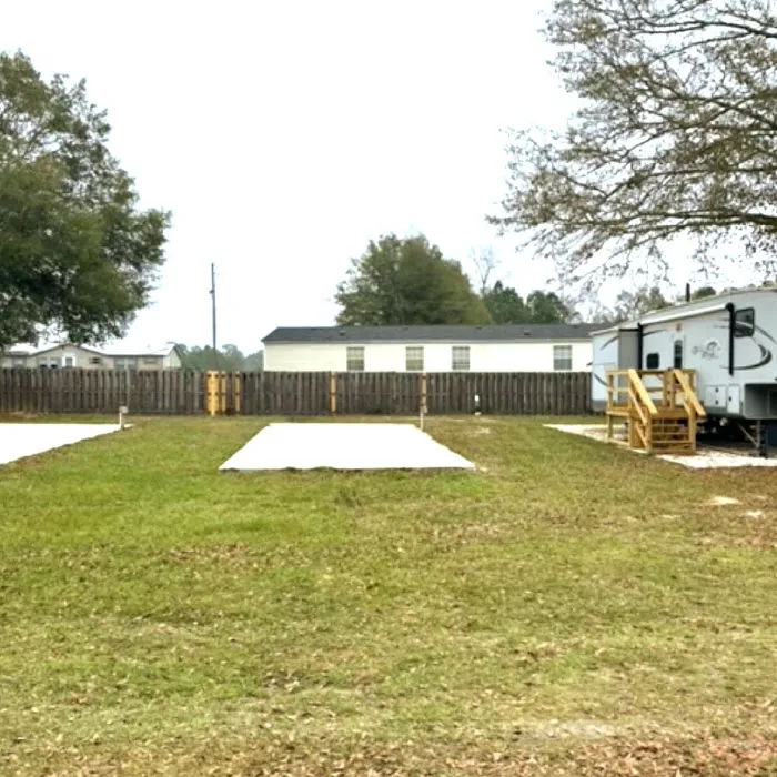Green Acres Mobile Home and RV Park Picture 2