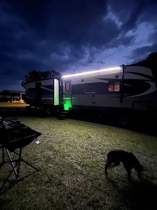 Hollis Smith RV Park Picture 4
