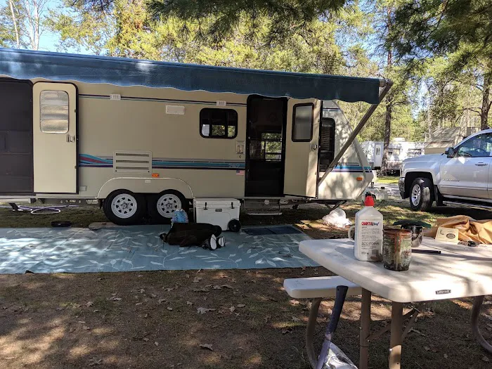 Whispering Oaks Campground Picture 5
