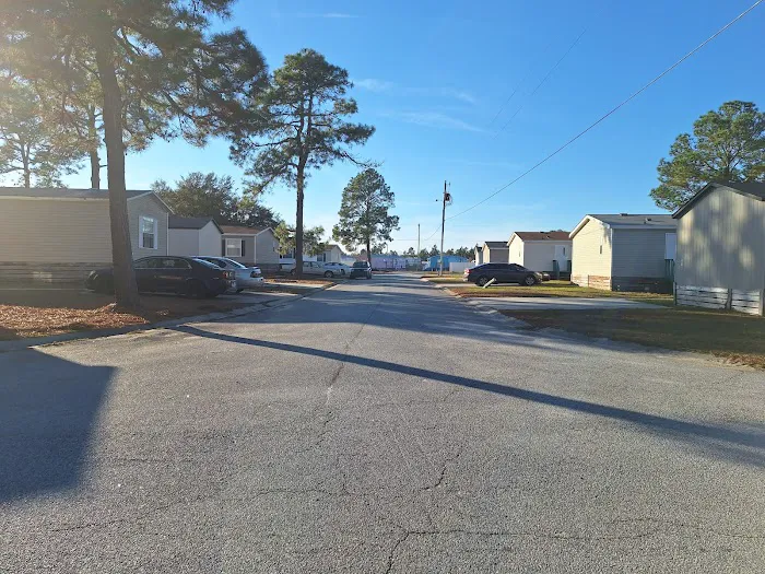 Shady Grove Mobile Home Community Picture 2