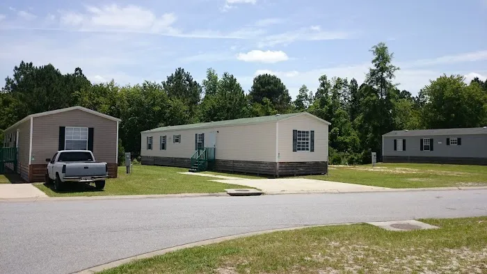 Shady Grove Mobile Home Community Picture 6