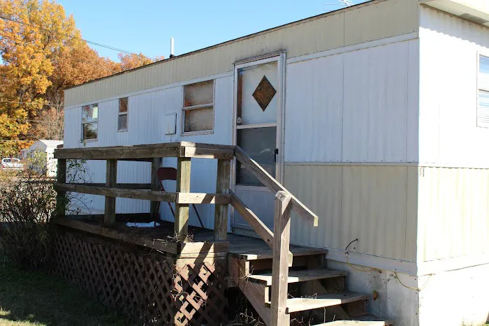 Country Oaks Mobile Home Park Picture 6