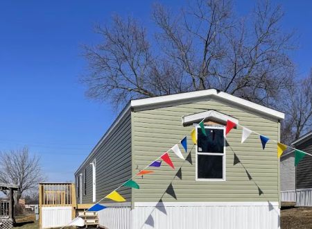 Lone Oak Pointe Community