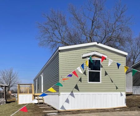 Lone Oak Pointe Community