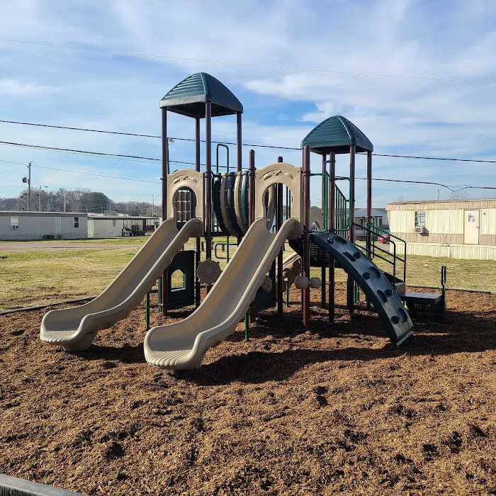 Flag City Mobile Home Community Picture 3