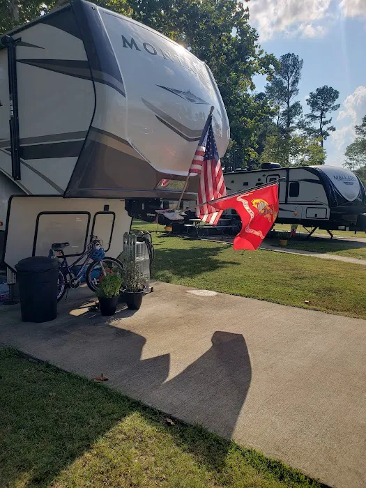 Midway RV Park Picture 2