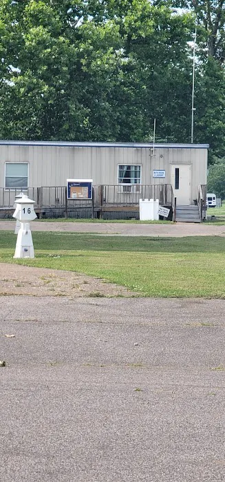 Midway RV Park Picture 10