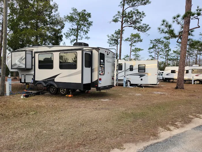 Pine Lake RV Park Picture 5