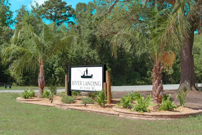 River Landing RV Park Picture 8