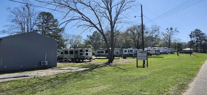 Camp Rucker RV Park Picture 7