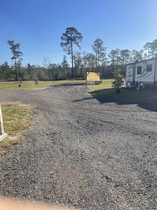 Mutt's Place RV Park Picture 9