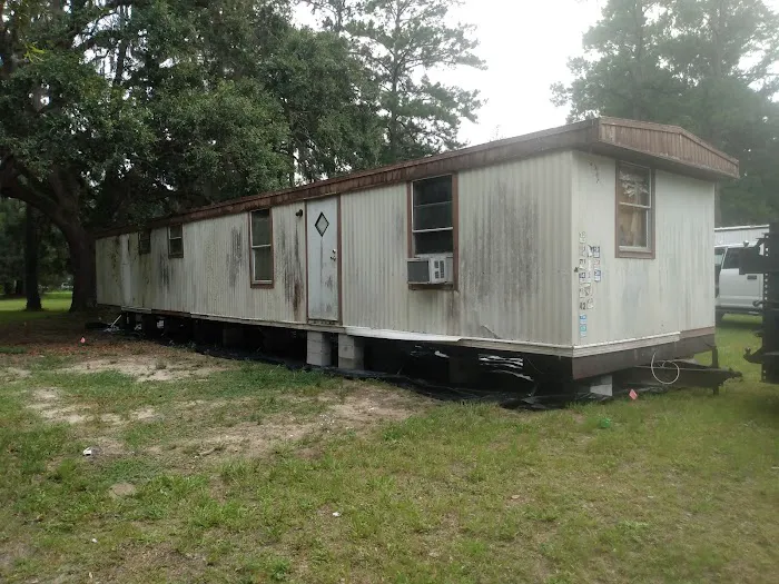 Country Manor Mobile Home Park Picture 1