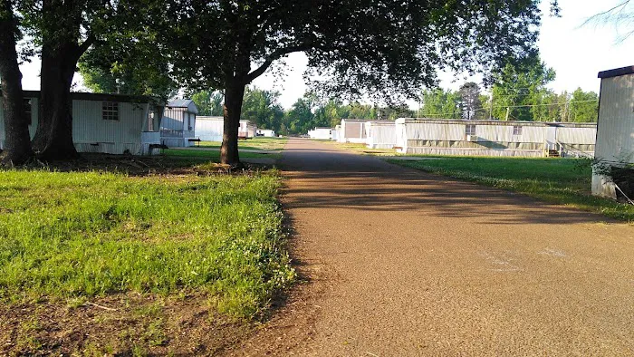 Air Base Mobile Home Estates Picture 2