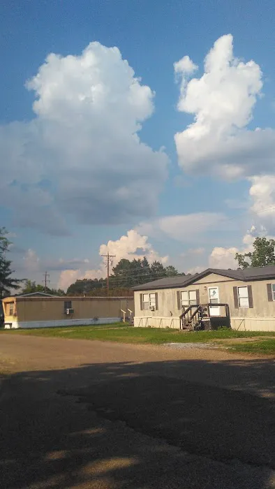 Air Base Mobile Home Estates Picture 3
