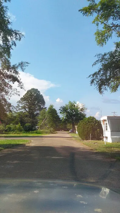 Air Base Mobile Home Estates Picture 7
