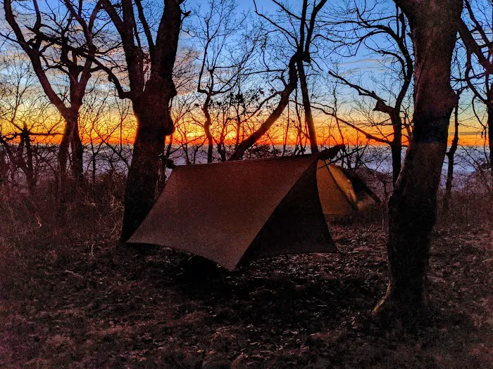 Tray Mountain AT Shelter Picture 2