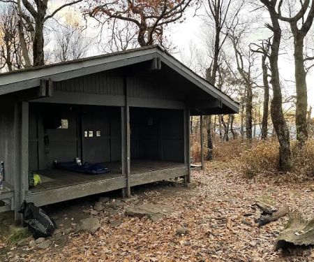 Tray Mountain AT Shelter