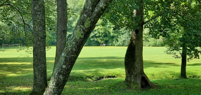 Appletree Group Campground Picture 4