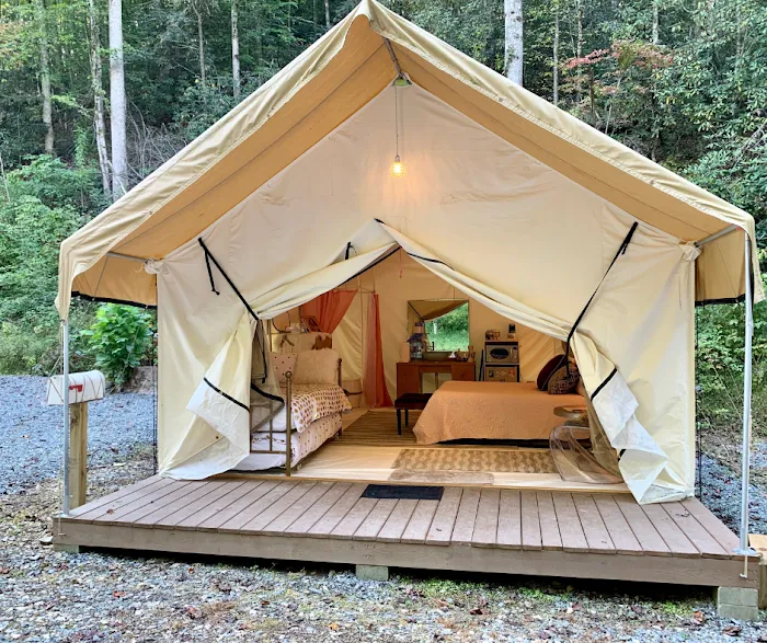 Gorgeous Stays (Camping, Tiny Homes, & Unique Stays) Picture 2