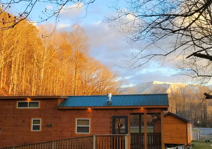 Mountain Riders Riverfront Camping Picture 8