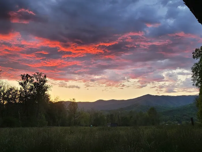 Mountain Riders Riverfront Camping Picture 10