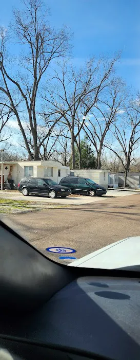 Pecan Circle Picture 4
