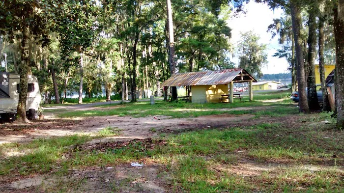 Tharp's Camp Cedar (Office) Picture 4