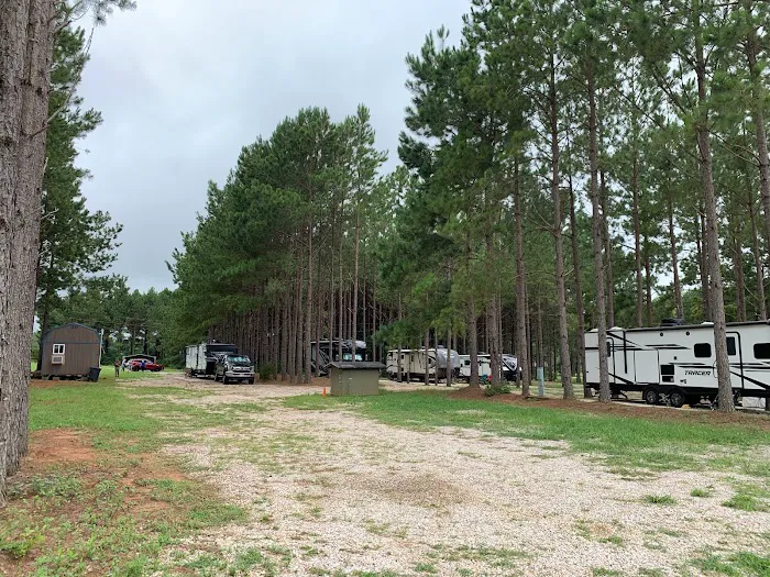 American Robin RV Park Picture 1